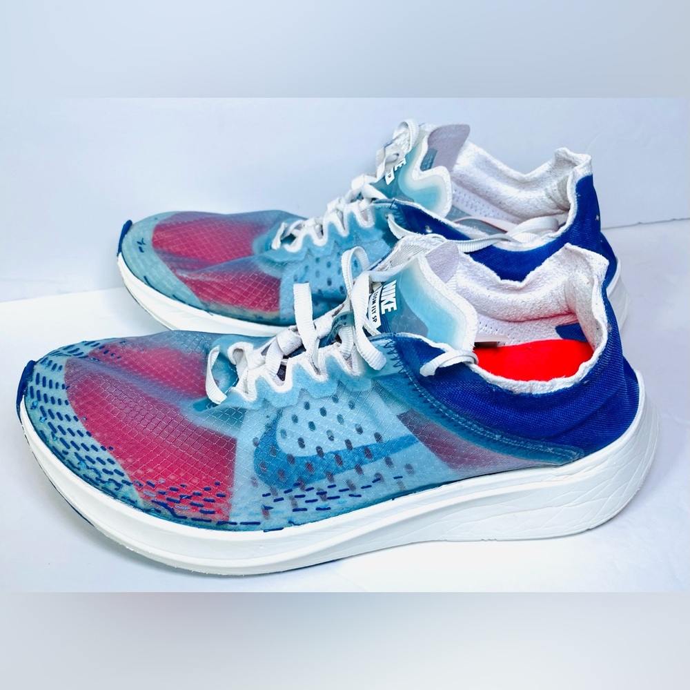 Nike Blue Athletic Shoes Lightweight Performance Design